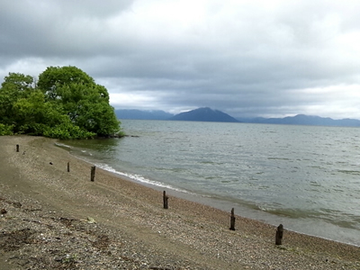 朝の琵琶湖