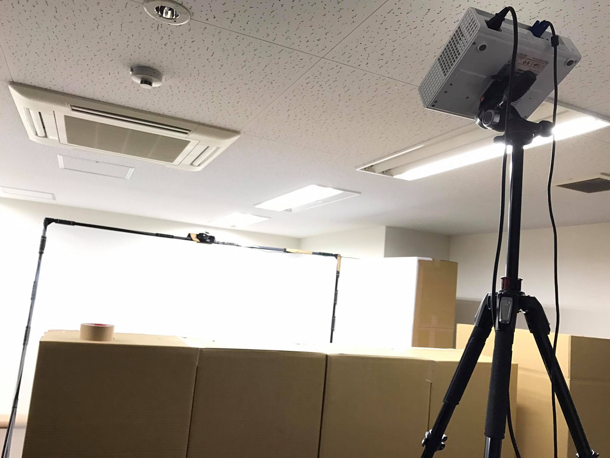 プロジェクター